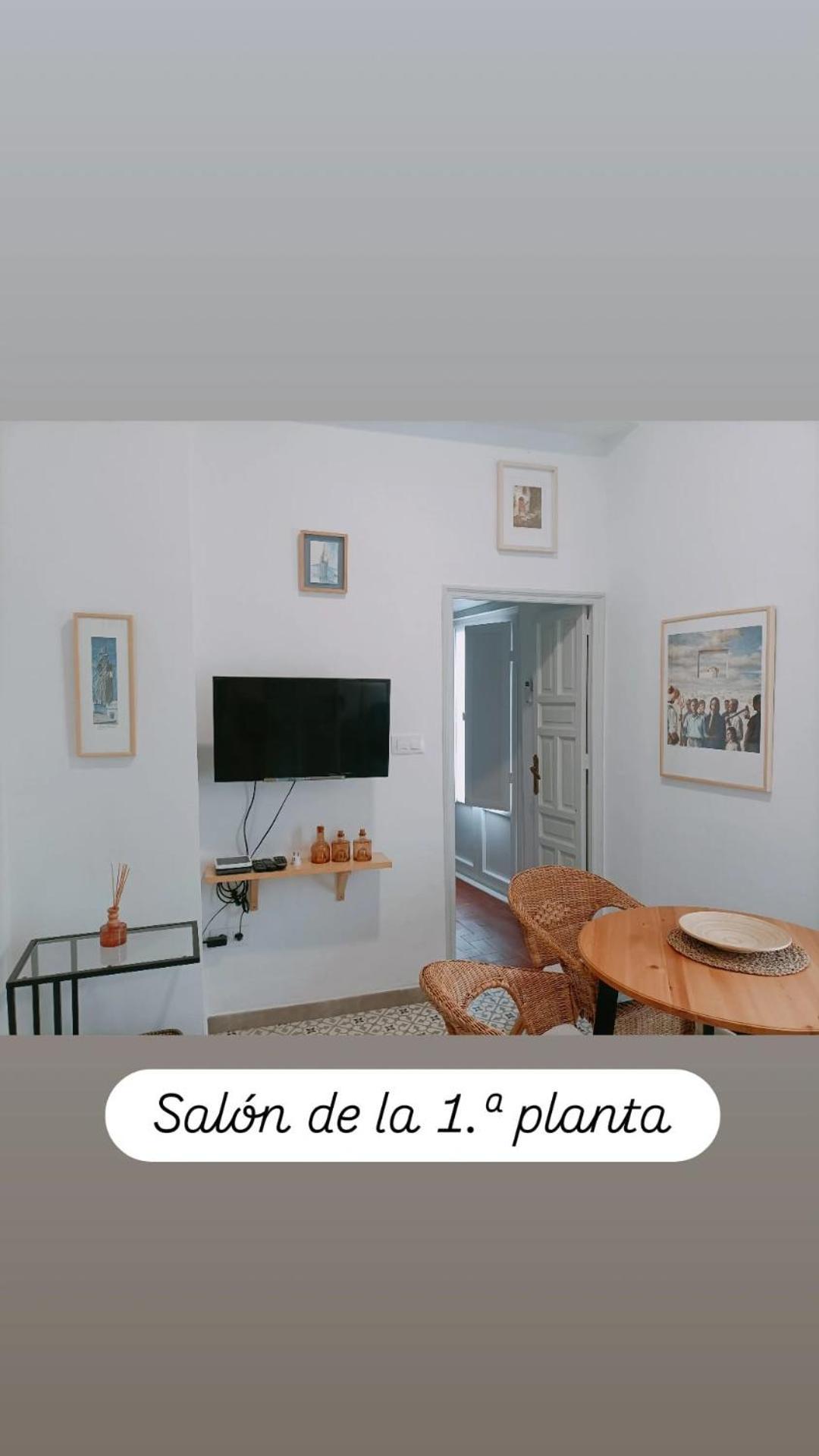 En La Plaza Dona Elvira, 7 * Sevilla